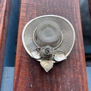 Elegant silvery hat Brooch